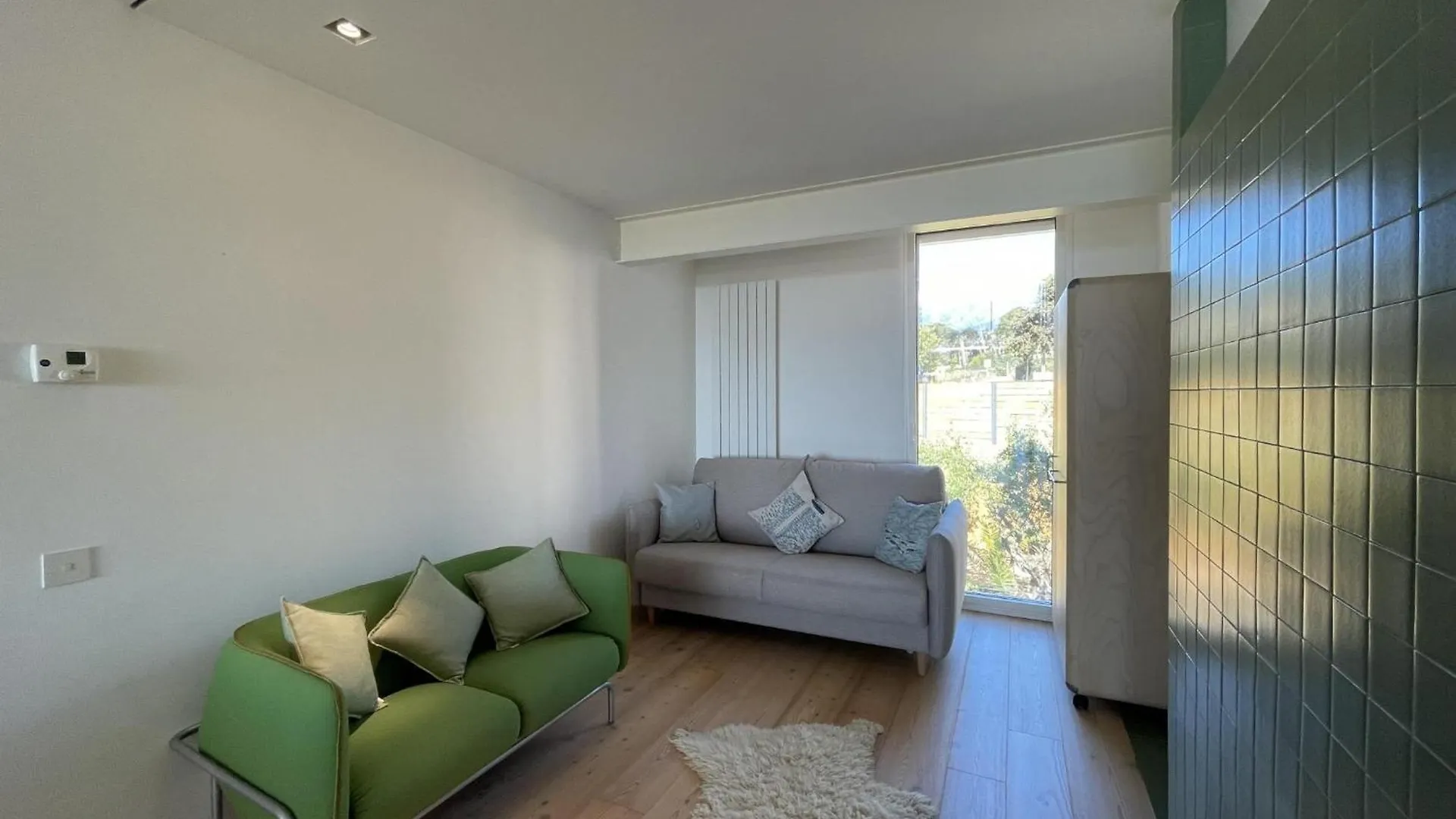 דירות בגור Bellavista 0*,